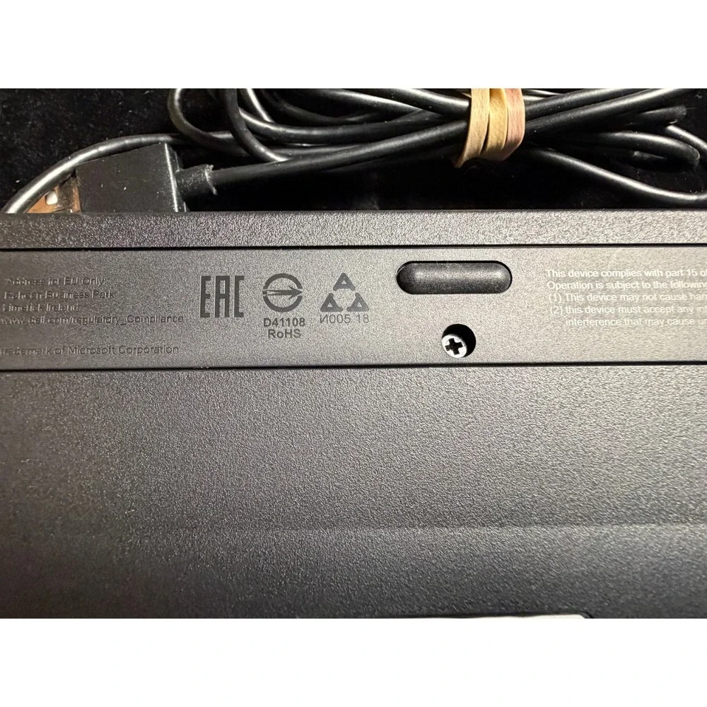 Dell KB216t Wired Multimedia Keyboard: Black, USB, Chiclet Keys, Full Size
